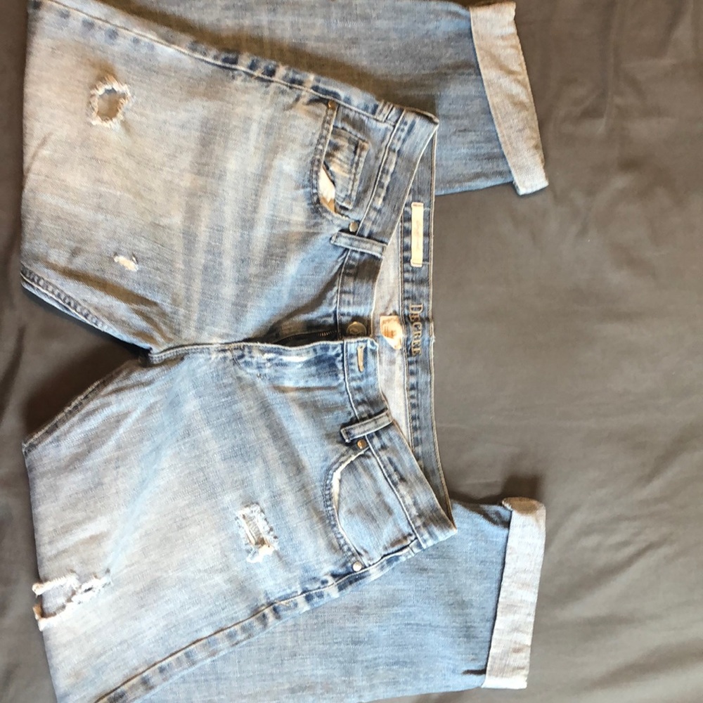 Decree Capris